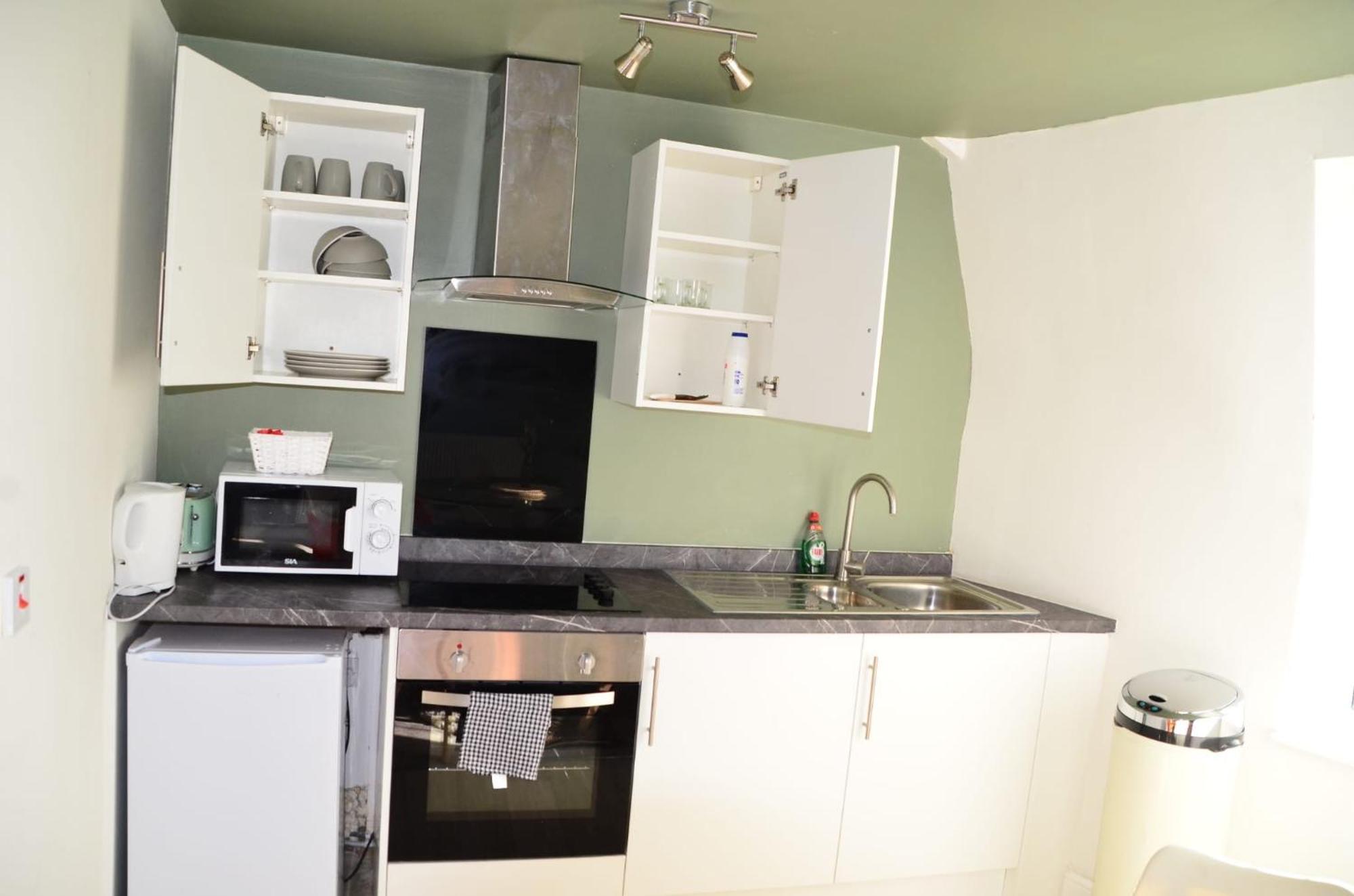 Blok 3 -Jacuzzi Suites, Apartment & Ensuite Rooms Blackpool Bagian luar foto
