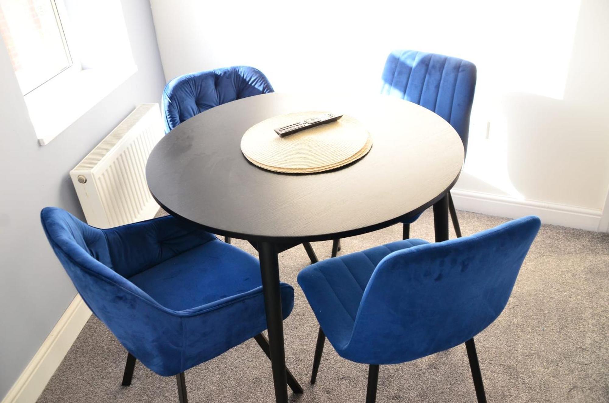 Blok 3 -Jacuzzi Suites, Apartment & Ensuite Rooms Blackpool Bagian luar foto