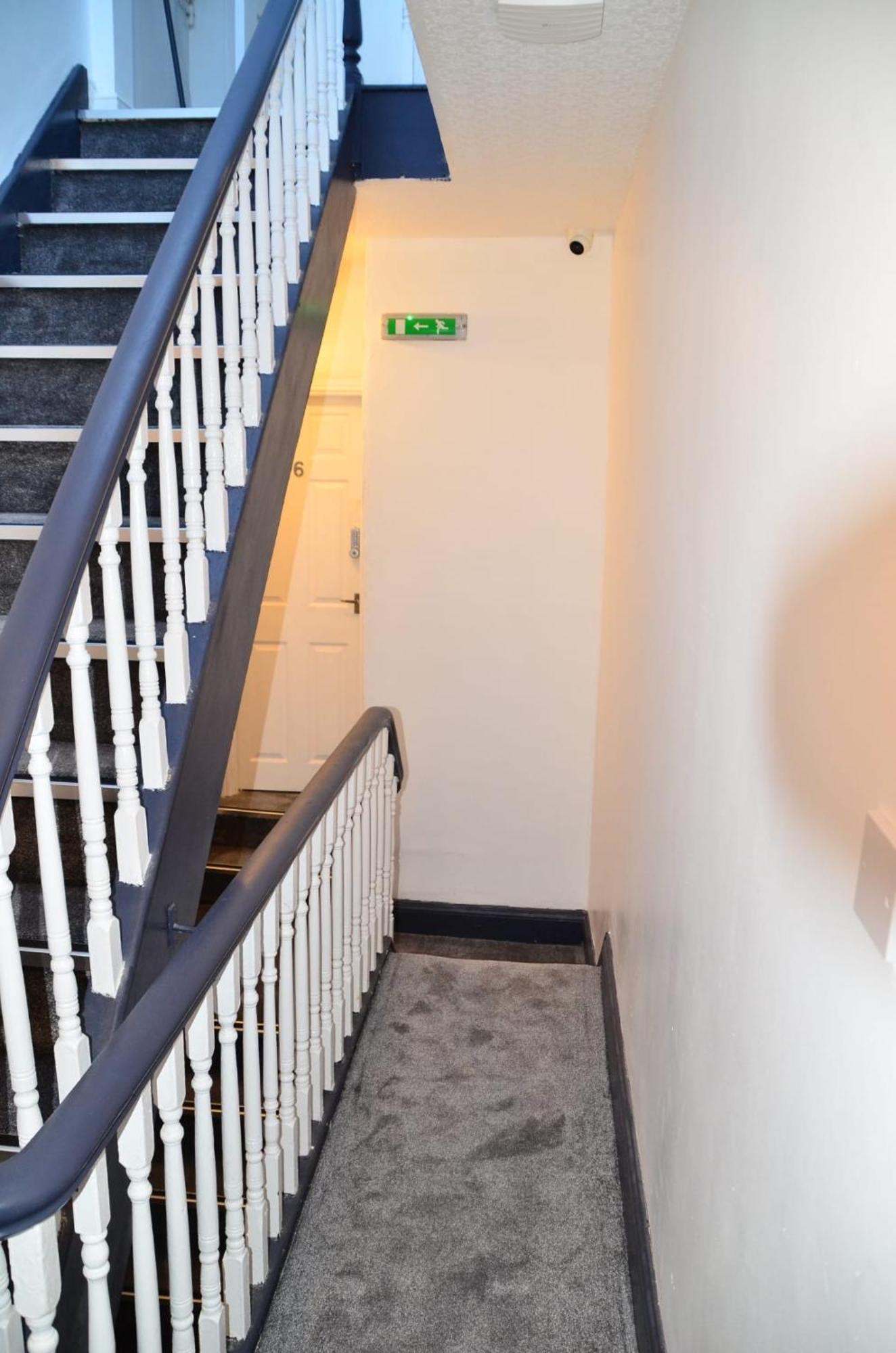 Blok 3 -Jacuzzi Suites, Apartment & Ensuite Rooms Blackpool Bagian luar foto