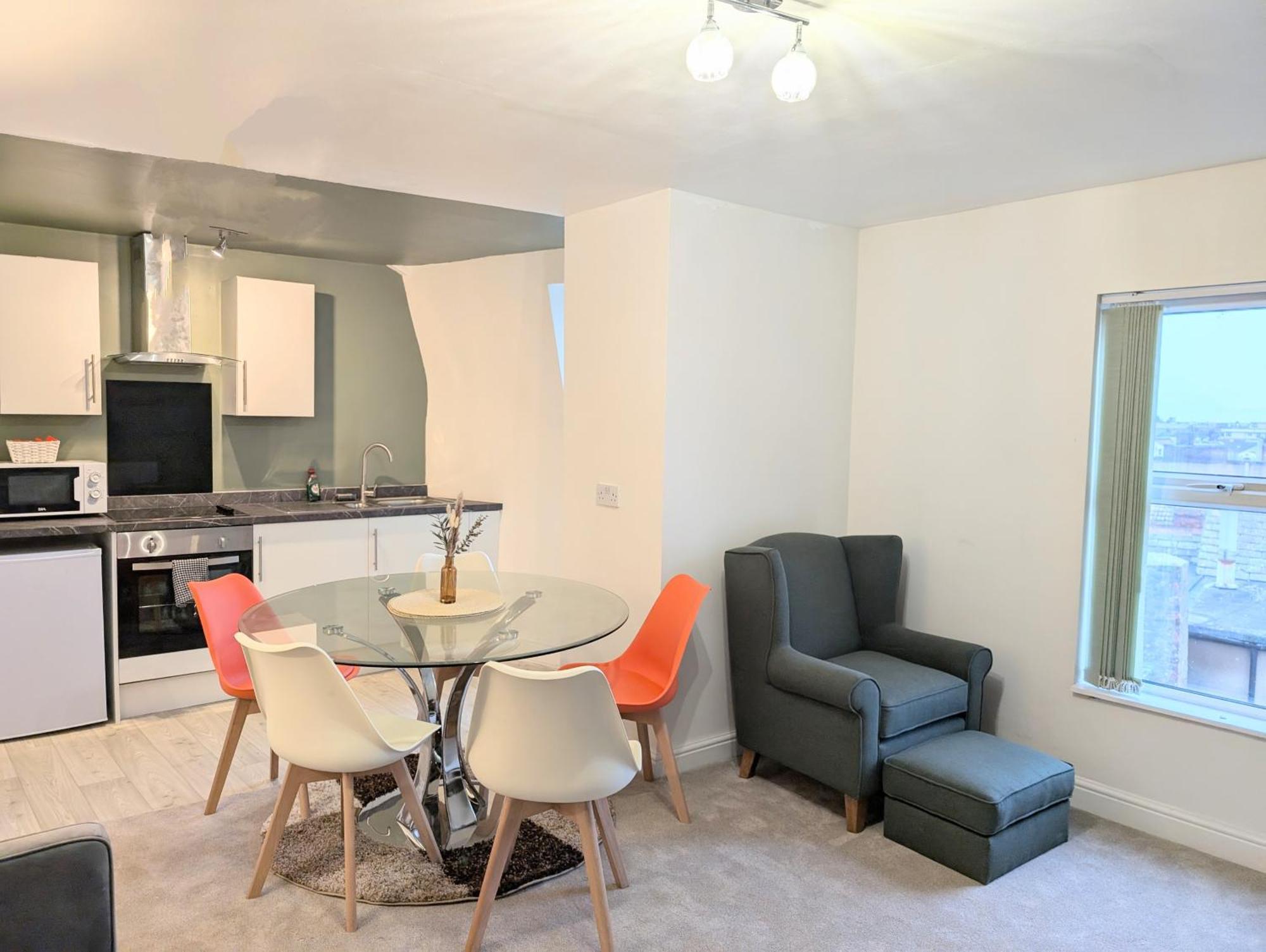 Blok 3 -Jacuzzi Suites, Apartment & Ensuite Rooms Blackpool Bagian luar foto