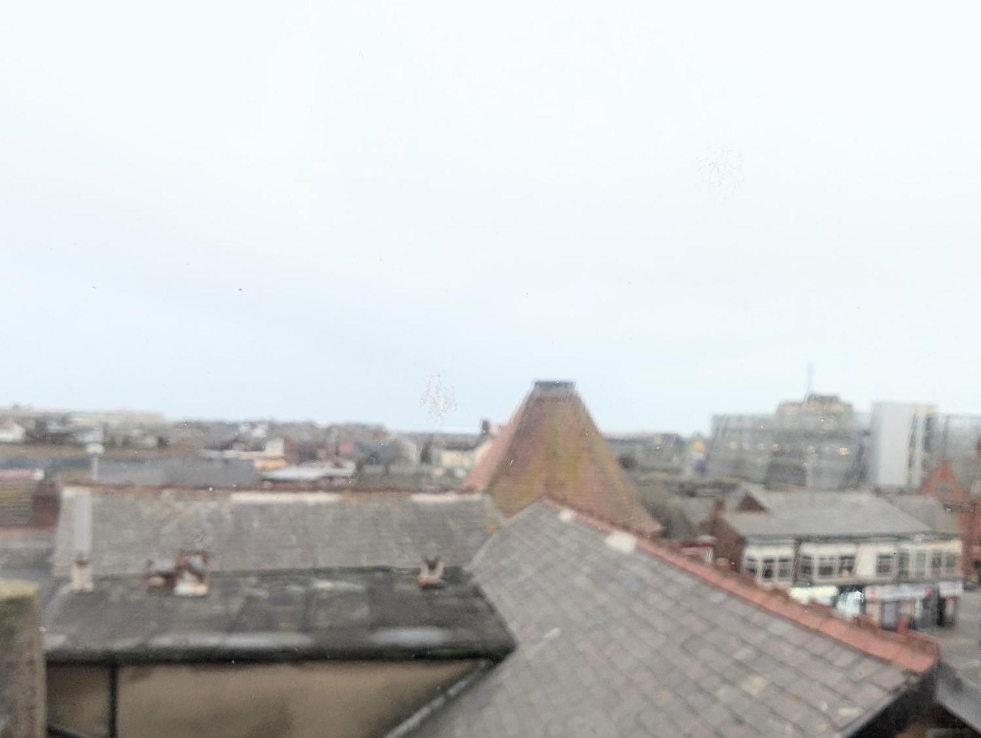 Blok 3 -Jacuzzi Suites, Apartment & Ensuite Rooms Blackpool Bagian luar foto
